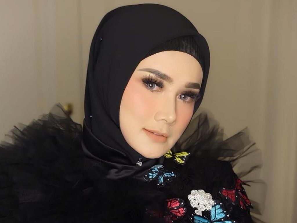Mulan Jameela Jawab Lirik Misterius di Lagu Makhluk Tuhan Paling Seksi Mulan Jameela Jawab Lirik Misterius di Lagu Makhluk Tuhan Paling Seksi