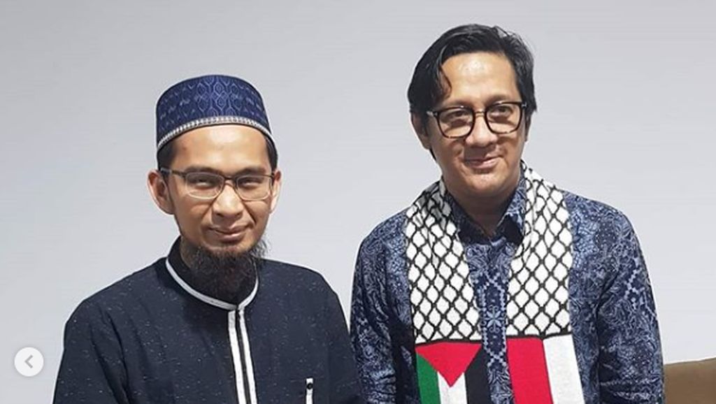 Damai Itu Indah! Momen Andre Taulany Meminta Maaf ke Ustaz Adi Hidayat Damai Itu Indah! Momen Andre Taulany Meminta Maaf ke Ustaz Adi Hidayat