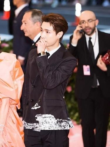 Lay EXO 