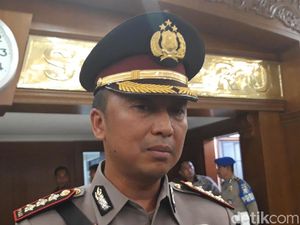 Baru Masuk Surabaya, Kapolrestabes Baru Kepincut Rujak Cingur Baru Masuk Surabaya, Kapolrestabes Baru Kepincut Rujak Cingur