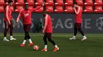 Liverpool vs Barcelona: Lionel Messi dkk Panaskan Mesin di Anfield