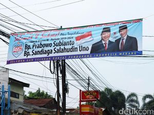 Spanduk Klaim Kemenangan Prabowo-Sandi Muncul di Bintara Jaya Bekasi Spanduk Klaim Kemenangan Prabowo-Sandi Muncul di Bintara Jaya Bekasi