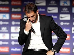 Diego Godin Tinggalkan Atletico di Akhir Musim