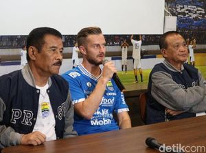 Rene Mihelic, Gelandang Slovenia yang Jadi Pemain Anyar Persib