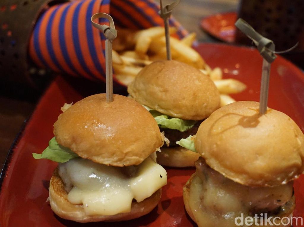 Berbuka Puasa Sambil Melepas Stres di Le Burger Alila SCBD Berbuka Puasa Sambil Melepas Stres di Le Burger Alila SCBD