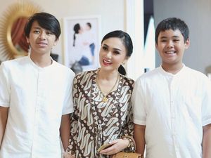 Anak Sudah Bisa Berdiri Usai Jatuh dari Motor, Yuni Shara Senang