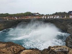 Kejadian Turis Terseret Ombak di Devils Tear Bali Bukan Pertama Kali