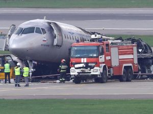 Selidiki Terbakarnya Sukhoi, Penyidik Rusia Fokus pada Kesalahan Pilot