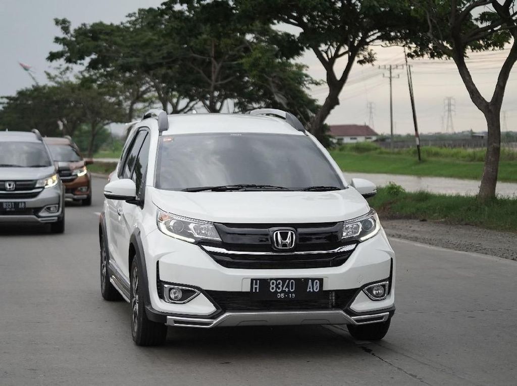 Langkah Honda BR-V Hadapi Xpander Cross Cs Langkah Honda BR-V Hadapi Xpander Cross Cs