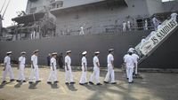 Kapal Penghancur Jepang Berlabuh di Priok