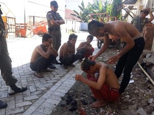 7 Anak Punk Terjaring di Ponorogo, Satu di Antaranya Hamil 6 Bulan 7 Anak Punk Terjaring di Ponorogo, Satu di Antaranya Hamil 6 Bulan