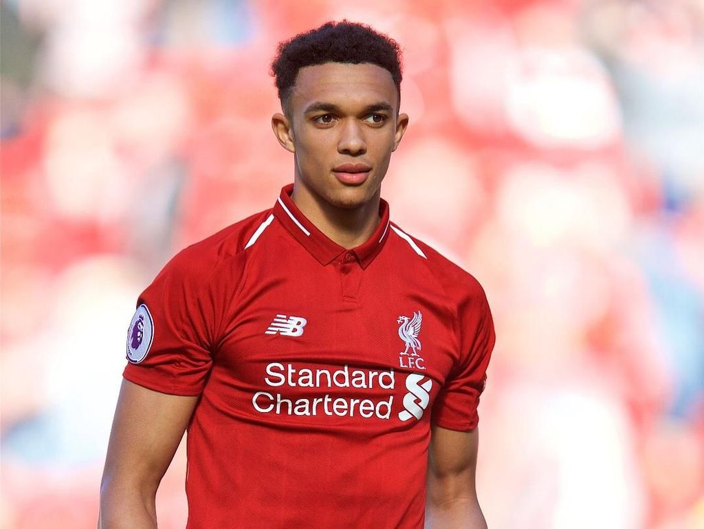 Pamer Foto Ruang Tamu, Selera Interior Pahlawan Liverpool Ini Diolok Netizen Pamer Foto Ruang Tamu, Selera Interior Pahlawan Liverpool Ini Diolok Netizen