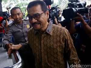 Senjakala Presiden Jokowi di Mata Orang Minang Senjakala Presiden Jokowi di Mata Orang Minang