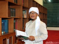 Aa Gym Tegaskan Tak Tulis Broadcast Silakan yang Mau Ucapkan Selamat Natal