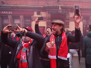 Fans Liverpool Menang Lotere Berkat Pesan dari Jabang Bayinya