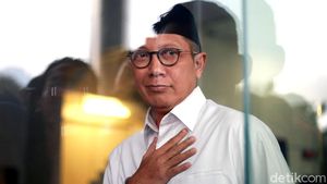 Ekspresi Menag Usai Diperiksa 5 Jam Oleh KPK