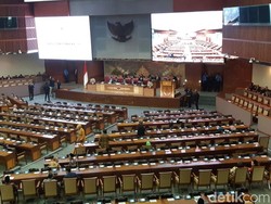 Dari Total 560 Orang, 281 Anggota DPR Hadiri Rapat Paripurna