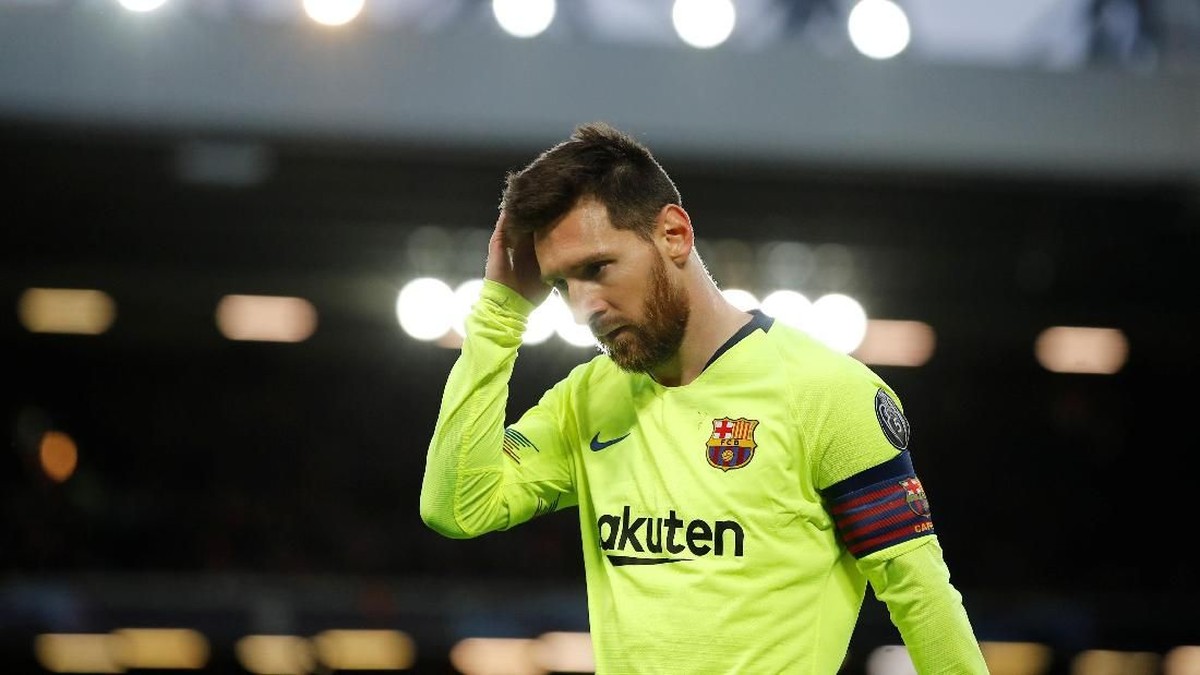 Lionel Messi mati kutu di Anfield saat dikalahkan 0-4 oleh Liverpool (Phil Noble/Reuters)