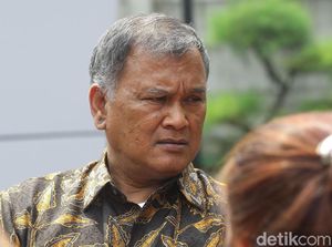 Sekjen Kementerian ESDM Usai Diperiksa KPK: Ditanya soal Samin Tan Sekjen Kementerian ESDM Usai Diperiksa KPK: Ditanya soal Samin Tan