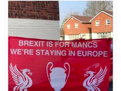 Di antara meme-meme yang mengolok-olok Liverpool, terselip sindiran untuk dua tim Manchester yang gagal di Liga Champions musim ini. Foto: istimewa