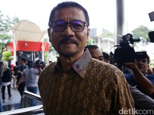 Gamawan Protes Saat Disinggung Kasus e-KTP di Sidang Proyek IPDN Gamawan Protes Saat Disinggung Kasus e-KTP di Sidang Proyek IPDN