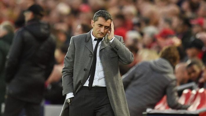 Ernesto Valverde dipecat Barcelona. (Foto: Oli Scarff / AFP) Ernesto Valverde dipecat Barcelona. (Foto: Oli Scarff / AFP)