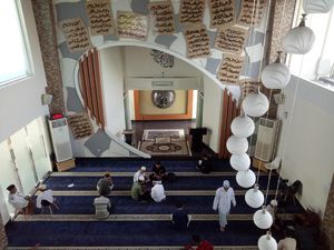 Masjid Kabbah Makassar Kian Ramai Dikunjungi Bulan Ramadhan