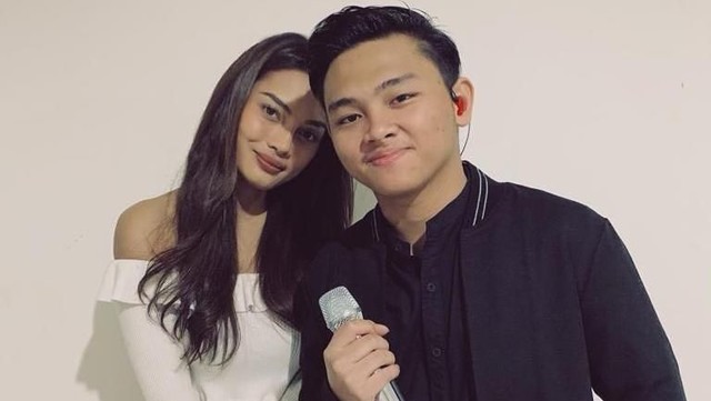 Berita Seputar Selebriti Insertlive Terkini : Ini Sifat Asli Aldy Maldini yang Pernah Dibongkar Erika Carlina
