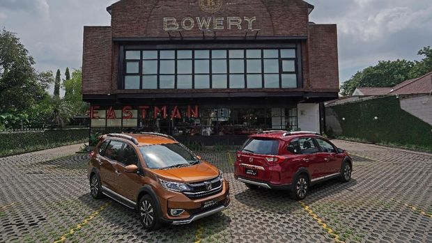 BR-V baru dilengkapi sejumlah fitur yang memadai untuk menunjang aktivitas berkendara.