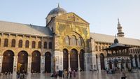 Foto: Masjid Agung Umayyah yang Dikunjungi Oleh Paus