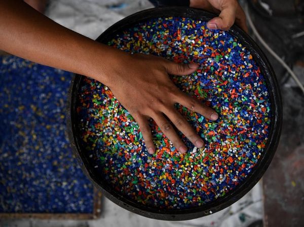 Keren! Limbah Plastik Ini Diolah Jadi Lebih Bernilai