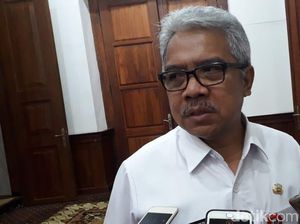 Disnaker Jatim Minta Pencairan THR Maksimal H-7 Lebaran Disnaker Jatim Minta Pencairan THR Maksimal H-7 Lebaran