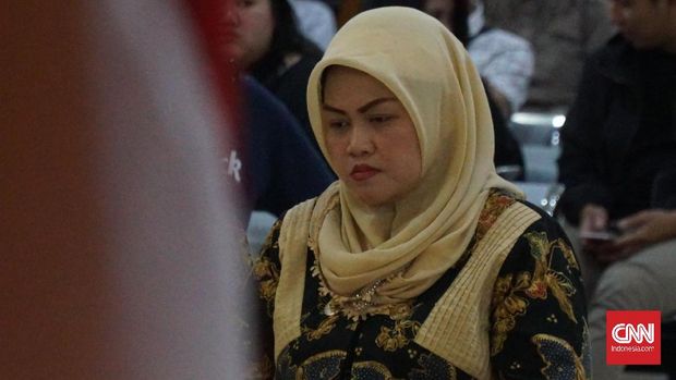 Bupati Bekasi nonaktif Neneng Hasanah Yasin dituntut 7 tahun dan enam bulan penjara dalam perkara suap perizinan proyek Meikarta.