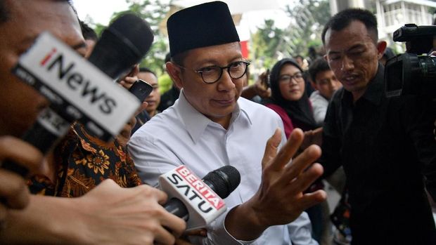 Menag Lukman hakim Saifuddin mengaku sudah melaporkan Rp10 juta dari tersangka KPK, namun itu terjadi setelah OTT.