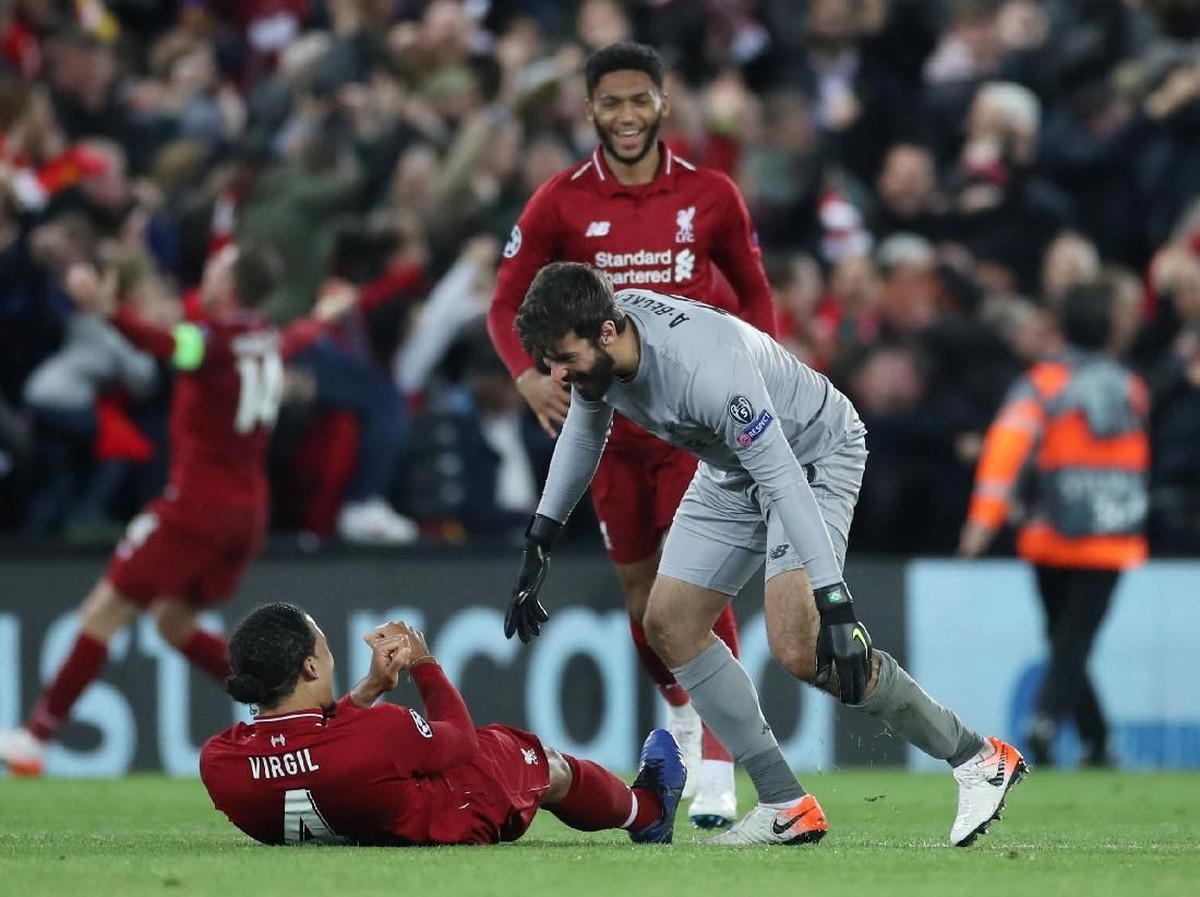 Pemain Liverpool merayakan kemenangan atas Barcelona. (Foto: Carl Recine/Action Images via Reuters)