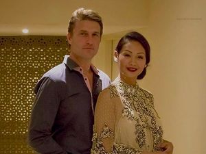 Indah Kalalo Tak Bosan Ajari Suami untuk Salat dan Puasa