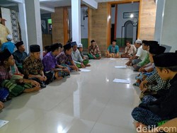 Di Ponpes Ini Selawatan Lebih Semarak Diiringi Tabuhan Bedug