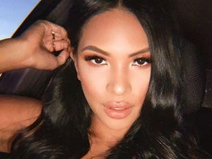 Makan di Restoran Hanya Pakai Bra, Blogger Ini Dikritik Norak