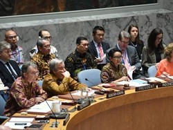 Pertama Kali, Peserta Sidang Dewan Keamanan PBB Memakai Batik