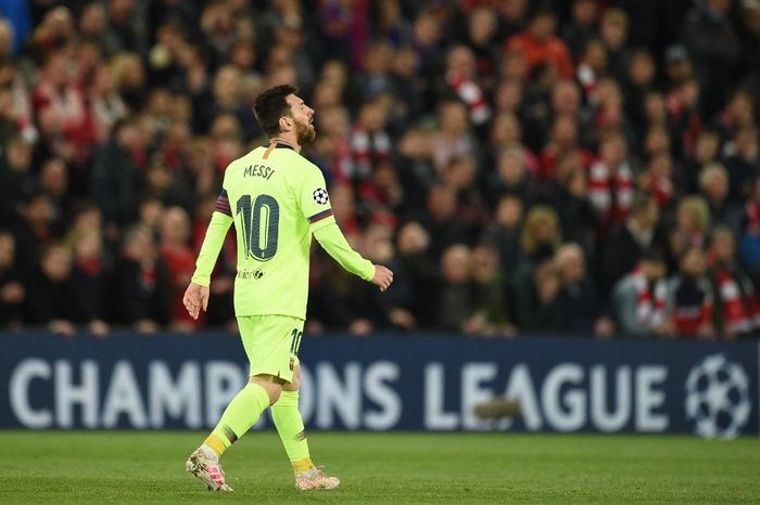 Tangis Lionel Messi pecah di ruang ganti Barcelona di Anfield. (Foto: Oli Scarff / AFP) Tangis Lionel Messi pecah di ruang ganti Barcelona di Anfield. (Foto: Oli Scarff / AFP)