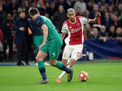 Ajax relatif menguasai pertandingan sampai menit ke-20. ReutersPiroschka Van De Wouw.