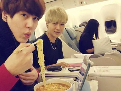 Baru Keluar Wamil, Kyuhyun Super Junior Tetap Jadi Penggemar Berat Ramen