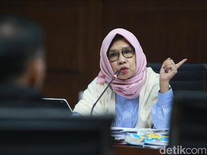 Karen Agustiawan Juga Dituntut Bayar Uang Pengganti Rp 284 M Karen Agustiawan Juga Dituntut Bayar Uang Pengganti Rp 284 M