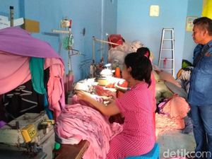 Keluh Perajin Hijab Lamongan yang Sepi Pesanan Saat Ramadhan