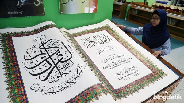 Alquran Raksasa juga Ada di Jakarta Islamic Center Lho
