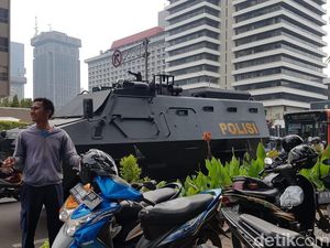 Barracuda hingga Water Cannon Disiagakan di Bawaslu Jelang Demo Kivlan Zen