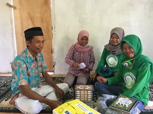 Kisah 3 Srikandi di Polewali Bermotor Demi Berbagi Saat Ramadhan