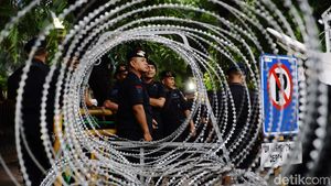 Kivlan Zein dkk Batal Demo, Polisi-TNI Tinggalkan KPU