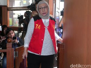 Ratna Sarumpaet Tanya Hasil Operasi Wajah ke Dokter: Kenapa Jadi Buruk?