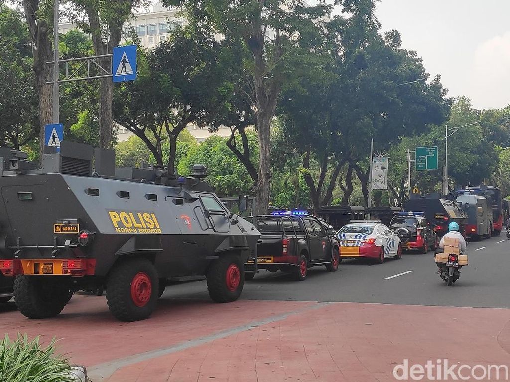 Kivlan Zen akan Demo KPU-Bawaslu, Polisi Imbau Jaga Kesucian Ramadhan Kivlan Zen akan Demo KPU-Bawaslu, Polisi Imbau Jaga Kesucian Ramadhan